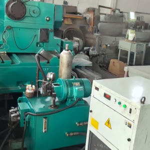 Machine à rectifier les rouleaux CNC <span class=keywords><strong>d</strong></span>'occasion Xianfeng MK84125 pour rouleaux <span class=keywords><strong>de</strong></span> rouleries - Product Image 3
