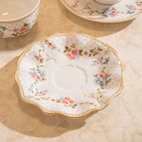 Ensemble tasse et soucoupe à café en céramique classique rétro vintage avec bordure dorée, motif floral - Luxe léger, capacité 201-300 ml pour le thé de l'après-midi