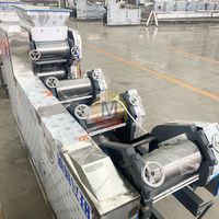 Machine à nouilles instantanées semi-automatique professionnelle Option vapeur électrique/gaz pour les céréales, y compris les ingrédients de la pâte de la friteuse du mélangeur