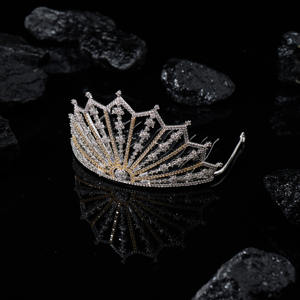 Uxury-Centro Comercial Iara, 00163 L, bajo - Product Image 3