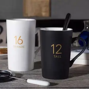 Juego de tazas de regalo creativas con logotipo personalizado de ventas al por mayor baratas Taza de cerámica digital con tapas y cucharas