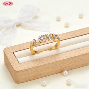 แหวนทองชุบ 18K ประดับเพชรซิคอนเกรด AAA รูปตัวอักษร LOVE ยี่ห้อ Hengdian Jewelry สำหรับผู้หญิง เครื่องประดับแฟชั่น - Product Image 4