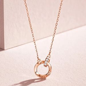 Collar con Colgante de Círculos Dobles Infinitos Mobius, con Letras Personalizadas Xinfly, Oro Rosa Puro de 18K, Diamante Natural de 0.025ct, para Mujer - Product Image 3