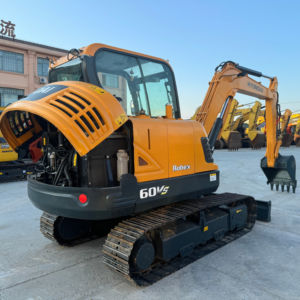 ¡OFERTA ESPECIAL! Miniexcavadora HYUNDAI 60VS Usada Original con Motor Diésel Yanmar, Modelo 2022, Sistema Hidráulico, Máquina Compacta Lista para Trabajar - Product Image 1