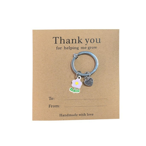 Portachiavi di Lusso in Lega con Messaggio 'Grazie per avermi aiutato a crescere' - Creativi Portachiavi a Forma di Piccolo Fiore con Biglietto di Ringraziamento - Product Image 6