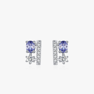 Pendientes de Plata de Ley S925 con Circonita Morada de Corte Ovalado, Diseño Floral, Inspiración Natural, Versión en Cobre Personalizable para Mujer - Product Image 1