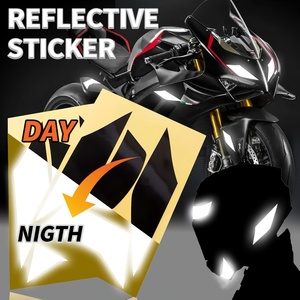 Autocollants réfléchissants noirs haute visibilité, <span class=keywords><strong>bande</strong></span> de sécurité nocturne, étanche, <span class=keywords><strong>pour</strong></span> <span class=keywords><strong>casque</strong></span> de moto et carrosserie - Product Image 1