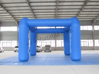 Arche gonflable à 4 piliers bleue avec logo personnalisé pour les événements sportifs