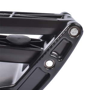 แผ่นกันกระแทกท้ายรถ Toyota Tundra รุ่น PTS3034000 สำหรับปี 22-23 อุปกรณ์เสริมสำหรับการอัพเกรด - Product Image 4