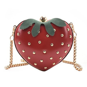 Borsa a Tracolla a Catena con Cuore a Fragola 2026 di Tendenza, in Pelle PU di Alta Qualità, Mini Borsa a Mano <span class=keywords><strong>da</strong></span> Donna Stile Ins per Tutti i Giorni - Product Image 5