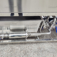 Machine à laver les bouteilles en verre semi-automatique à commande électrique à 24 têtes en acier inoxydable, économie d'eau pour les aliments