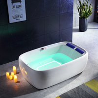 Baignoire Spa Moderne en Acrylique avec Cascade de Bulles d'Air et Massage, Design Écologique pour Salles de Bain d'Hôtels et Villas