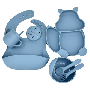 Ensemble de 5 pièces pour bébé en silicone, dessin animé, bol à ventouse, assiette, tasse, bavoir, cuillère, fourchette, 0-12 mois, antidérapant, sans BPA - Product Image 3