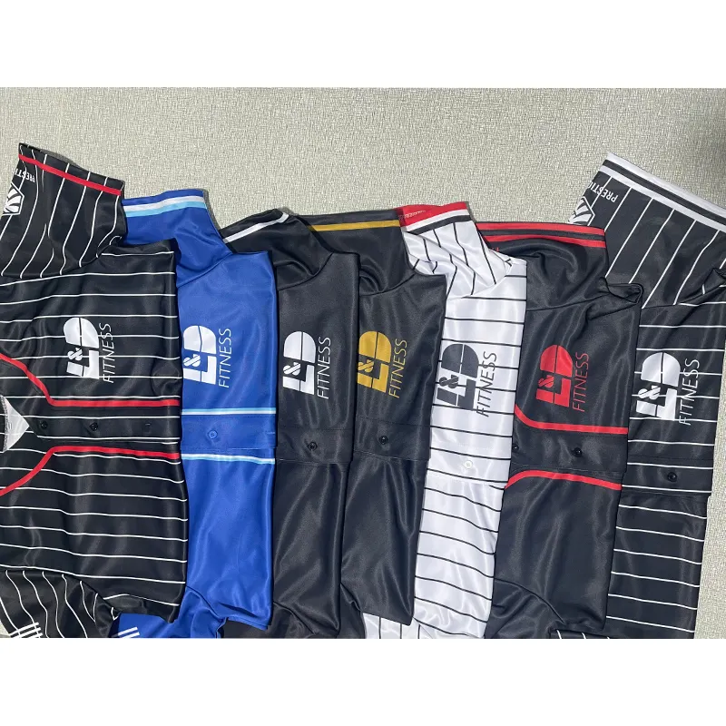 Personnalisé Chine Baseball Jersey Broderie Polyester Uni Noir Et Blanc Pinstripe Baseball Chemises