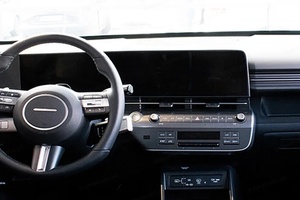 Coche usado completamente cargado 2025 HyundaiS <span class=keywords><strong>Kona</strong></span> Executive 1,6 GDI <span class=keywords><strong>Hybrid</strong></span> DCT SUV listo para su uso, sin accidentes listo para enviar a todo el mundo - Product Image 3