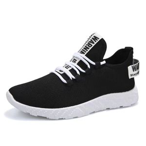 Chaussures en filet pour hommes 2026 – Nouvelles chaussures de sport décontractées respirantes et tendance pour hommes - Product Image 1