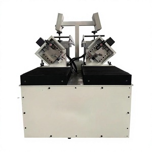 Máquina perfiladora de rodillos para montantes y rieles metálicos, línea de producción de estructuras de acero con canal en C, con motor y componentes principales de engranajes - Product Image 1