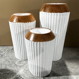<span class=keywords><strong>Maceta</strong></span> de fibra de vidrio de arenisca blanca con <span class=keywords><strong>madera</strong></span> para jardín, hogar, balcón, decoración, jardineras elegantes para uso en interiores y exteriores - Product Image 3
