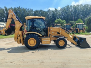 Chargeuse-pelleteuse OMT-420F 75Kw Moteur diesel 1.0m3 <span class=keywords><strong>Godet</strong></span> 4x4 Roues Chargeuse frontale 2.5 tonnes Tracteur - Product Image 4