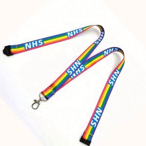 Porte-badge personnalisé NHS avec cordon enroulable, fabriqué en nylon durable - Product Image 1