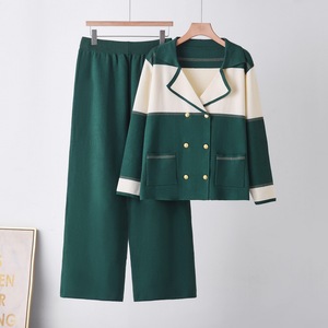Ensemble élégant de style costume pour femme, comprenant un <span class=keywords><strong>haut</strong></span> en tricot à double boutonnage et un pantalon large, <span class=keywords><strong>nouvelle</strong></span> <span class=keywords><strong>collection</strong></span> automne/hiver. - Product Image 1