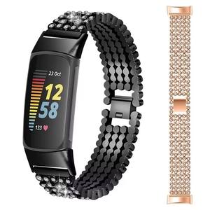 Bracelet de luxe en acier inoxydable pour <span class=keywords><strong>Fitbit</strong></span> Charge 5, bracelet en métal avec diamants ronds, cinq perles - Product Image 2