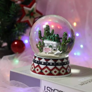 Globo de Nieve Navideño LED Personalizado, Hecho a Mano con Resina, Cactus del Desierto del Suroeste, Vaquero Pintado a Mano, Personalizable, 10 cm, Decoración Navideña - Product Image 6