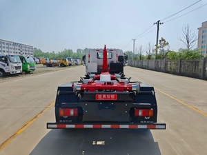 รถบรรทุกขนขยะแบบมีแขนเกี่ยว ยี่ห้อ Foton รุ่นใหม่ ขับเคลื่อน 4x2 เกียร์ธรรมดา เครื่องยนต์ดีเซล สำหรับการจัดการขยะ - Product Image 6