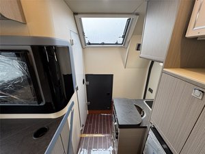 <span class=keywords><strong>JMC</strong></span> DaDao Véhicule de camping automatique Transmission intégrale ACC Régulateur de vitesse Métal léger Euro VI Tissu pour une nouvelle expérience de camping mobile - Product Image 5