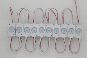 Módulo LED de 0,72 vatios 12V CC para cajas de luz publicitarias Un LED 3 años de garantía Módulo LED blanco Moldeo por inyección 6500K Blanco - Product Image 5