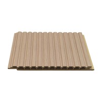 Panneau ondulé en fibre de bambou M137 de longueur personnalisée pour la décoration intérieure des restaurants et des magasins de détail