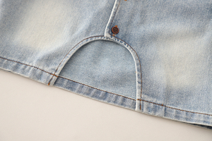 Offre Spéciale – Ensemble 3 Pièces Confortable en Jean Rayé pour Garçons : Gilet, Veste et Chemise à Manches Longues – Logo Personnalisable – Idéal Printemps-Automne Décontracté - Product Image 5