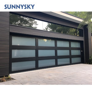 Sunnysky Portes de <span class=keywords><strong>garage</strong></span> isolantes modernes en alliage d'aluminium pour villas Portes de <span class=keywords><strong>garage</strong></span> sectionnelles Fenêtres Surface finie Coupe-vent - Product Image 1