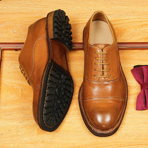 Zapatos de Cuero de Negocios para Hombre, Estilo Clásico, de Alta Calidad y Gran Venta, con Suelas Gruesas y Construcción en Cuero Genuino - Product Image 4