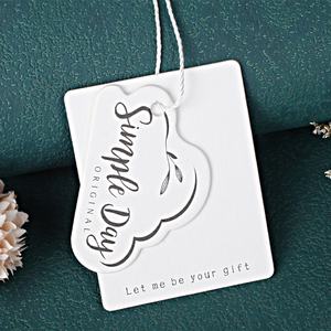 Label kertas pakaian cetak utama kustom label pakaian wanita pencetak Tag garmen putih dengan Logo - Product Image 5