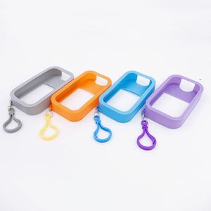 Botella de Spray de Plástico con Formato de Tarjeta de Crédito para Desinfectante de Manos con Alcohol, de 38 ml y 45 ml, con Logotipo Personalizado y Llavero de Silicona - Product Image 3