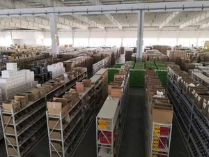 Tobilleras Ajustables Vintage de Acero Inoxidable con Baño de Oro de 18K y Piedra Natural Morada para Mujer, Tobilleras con Cuentas Doradas - Product Image 4