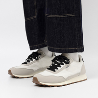 Chaussures de course rétro pour hommes en EVA, respirantes, antidérapantes, semelle gaufrée, couleur crème, usine Wenzhou Hongbao, RTS, faible MOQ