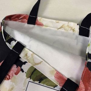 Bolsa de Mano de Lona con Estampado de Flores Vintage, Personalizada, Premium, para Mujer, Bolsa de Compras de Algodón - Product Image 4