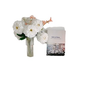 Bouquet de pivoines artificielles 5 têtes fleurs en soie blanches décoration mariage maison - Product Image 5