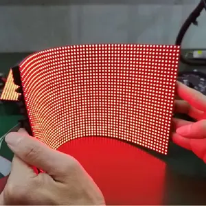शेन्ज़ेन फैक्टरी घुमावदार एलईडी प्रदर्शन मॉड्यूल इनडोर लचीला एलईडी पैनल P2 पूर्ण रंग नरम एलईडी मॉड्यूल डिस्प्ले स्क्रीन