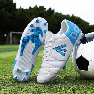 Surface résistante à l'eau, talon renforcé, forte adhérence FG, chaussures de football en cuir <span class=keywords><strong>synthétique</strong></span> de qualité supérieure pour l'extérieur - Product Image 4