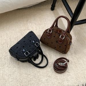 Sac Mini Rétro en Daim Givré pour Femme 2026 Nouvelle Tendance Sac Coquillage Polyvalent Automne Hiver Sac Bandoulière - Product Image 5