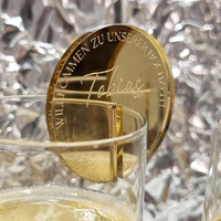 Idées de cartes de nom de table en acrylique pour mariage avec numéros de table, noms de table, cadeaux de mariage et décorations de boissons pour nom de table