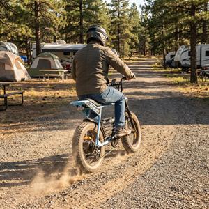 Vélo électrique rétro pratique à gros pneus avec écran LCD et transmission à 7 vitesses, cruiser utilitaire pour les courses quotidiennes dans le quartier - Product Image 3