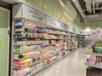 Étagères de supermarché personnalisées, gondoles de supermarché, rayonnages modernes en bois et métal à un seul côté