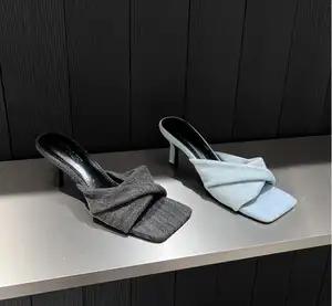 Damen blaue Denim geknüpfte Maultiere Großhandel Fabrikpreis Damen Absätze Sandalen