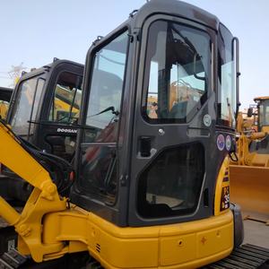 Miniexcavadora Komatsu PC35MR-2 Usada en Excelentes Condiciones, Modelos PC 35MR, 40MR, 55MR con Pocas Horas de Trabajo en Venta - Product Image 6