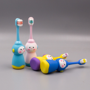 Brosse à <span class=keywords><strong>dents</strong></span> pour enfants 2-6 ans à poils doux une brosse double usage langue revêtement nettoyage taches <span class=keywords><strong>de</strong></span> <span class=keywords><strong>lait</strong></span> bébé <span class=keywords><strong>dents</strong></span> brosse à <span class=keywords><strong>dents</strong></span> - Product Image 3