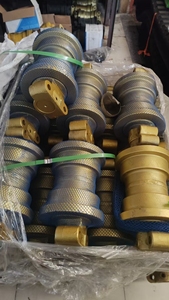 Fabrieksprijs Pc400 Graafmachine Track Lage Rolbodem Naar Beneden <span class=keywords><strong>Roller</strong></span> Mini Graafmachine Voor Komatsu Onderstel Onderrol - Product Image 6